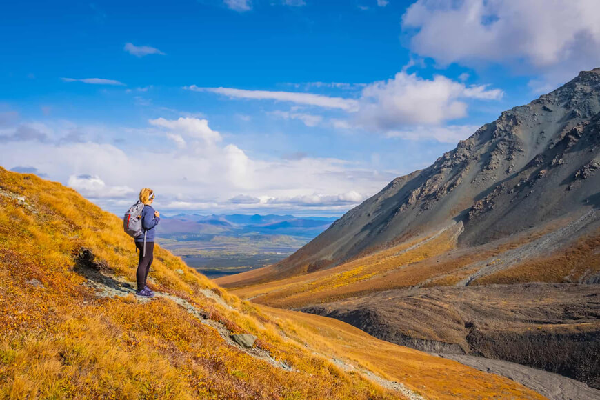 15 Best Hiking Leggings For Cold Or Warm Weather – 2023 Reviews